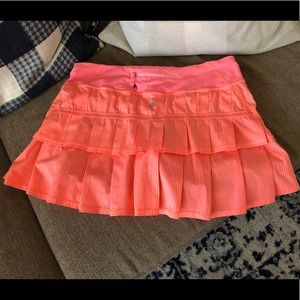 Lululemon Wagon Stripe Pacesetter Size 6